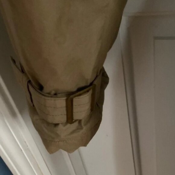 Vintage Town & Country Down Coat with Belt and Wide Collar - Picture 4 of 7